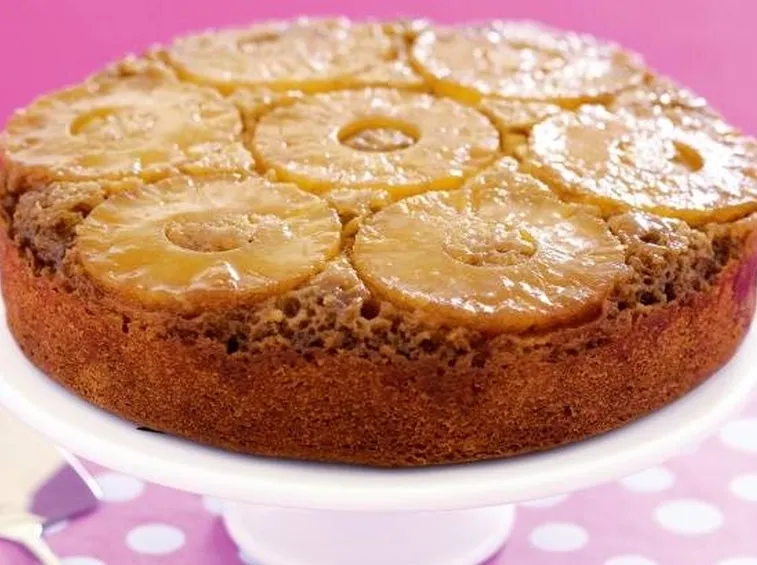 Torta all'ananas